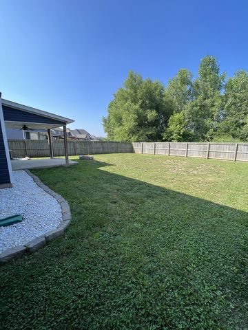 3748 Windhaven Dr, Clarksville, TN 37040