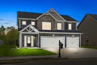 3748 Windhaven Dr, Clarksville, TN 37040