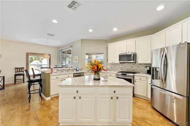 8290 N Ronda Drive, Citrus Springs, FL 34433