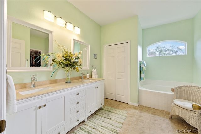 8290 N Ronda Drive, Citrus Springs, FL 34433