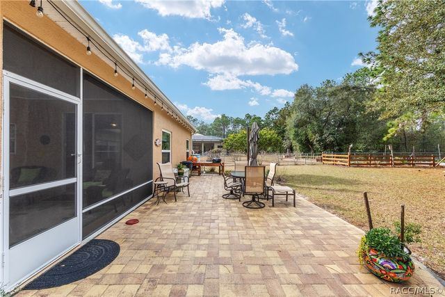 8290 N Ronda Drive, Citrus Springs, FL 34433