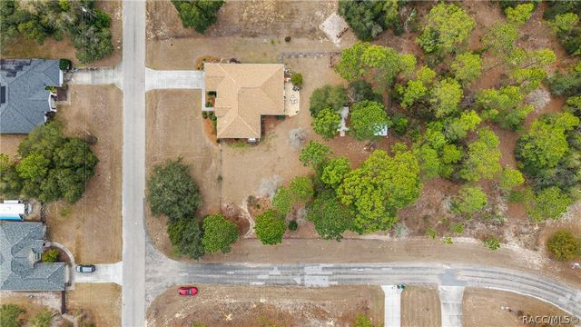 8290 N Ronda Drive, Citrus Springs, FL 34433