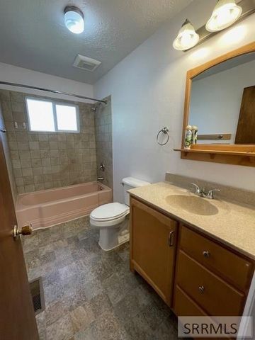 105 Beach Street, Salmon, ID 83467