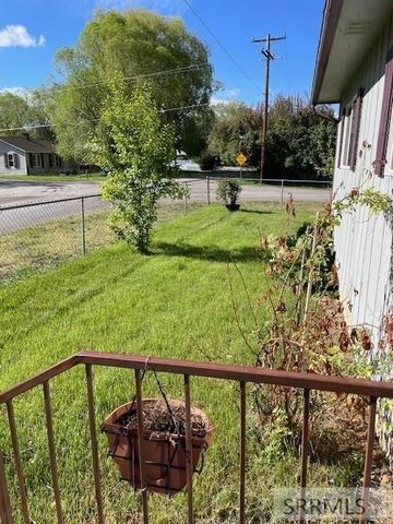105 Beach Street, Salmon, ID 83467