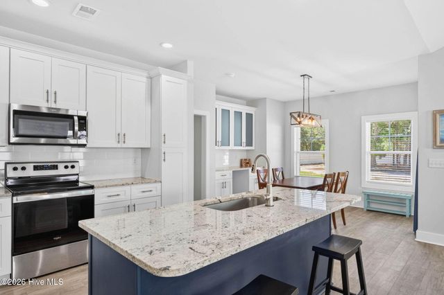 540 Barber Road, Southport, NC 28461