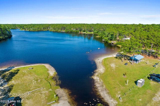 540 Barber Road, Southport, NC 28461
