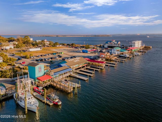 540 Barber Road, Southport, NC 28461