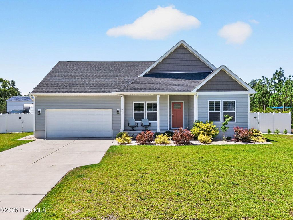 540 Barber Road, Southport, NC 28461