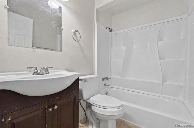4509 Cheyenne Avenue, Flint, MI 48507