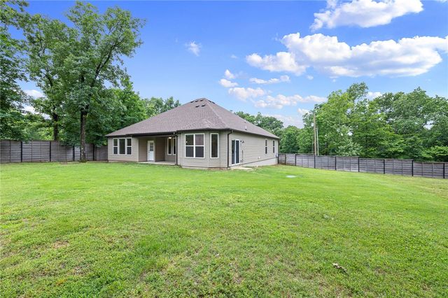 17 Worth Place, Bella Vista, AR 72715