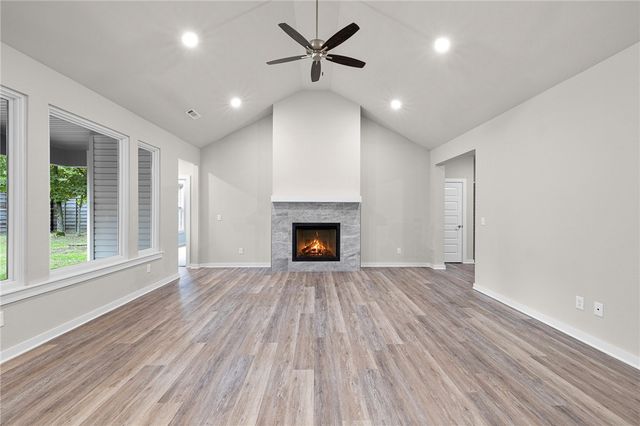 17 Worth Place, Bella Vista, AR 72715
