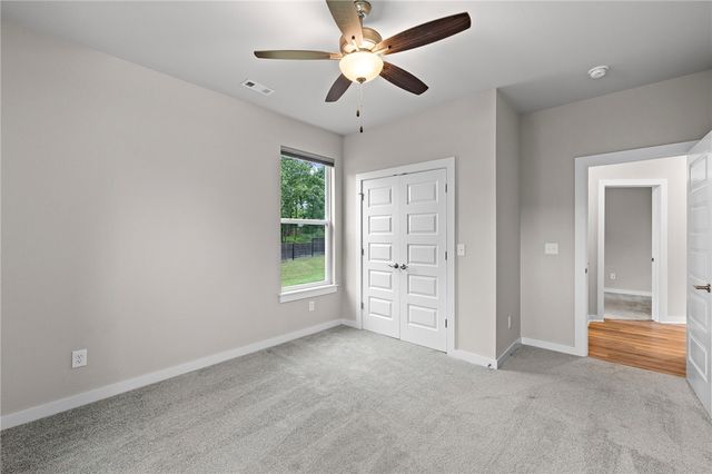 17 Worth Place, Bella Vista, AR 72715