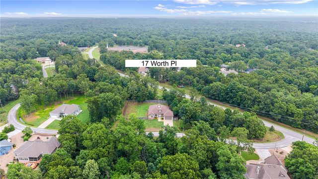 17 Worth Place, Bella Vista, AR 72715