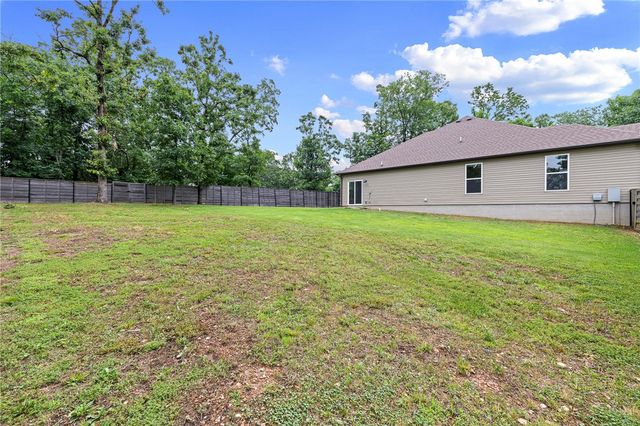 17 Worth Place, Bella Vista, AR 72715
