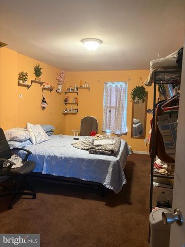 911 S 8TH ST, Camden, NJ 08103