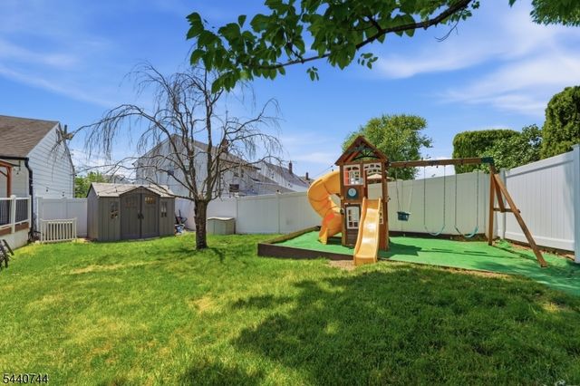 83 Rutan Rd, Belleville Twp., NJ 07109