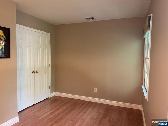 28 Sunrise Drive, Montvale, NJ 07645