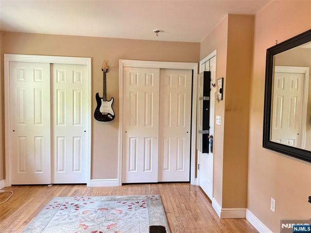 28 Sunrise Drive, Montvale, NJ 07645
