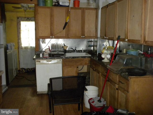 108 S CAREY ST, Baltimore, MD 21223