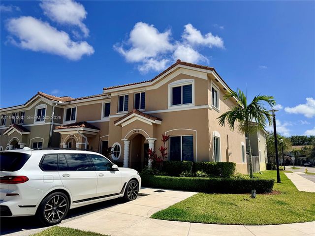 2418 SE 10th Court, Homestead, FL 33035