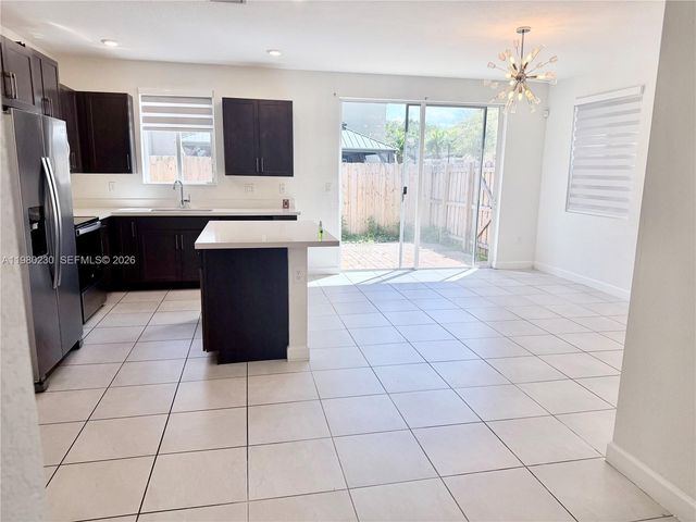 2418 SE 10th Court, Homestead, FL 33035