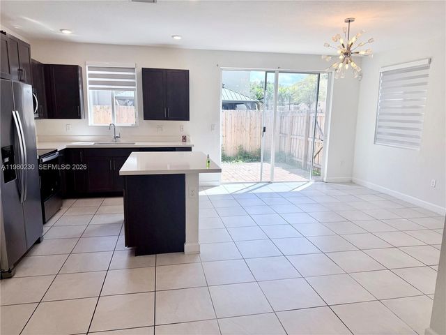 2418 SE 10th Court, Homestead, FL 33035
