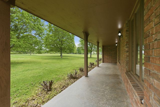 431 N Farm Road 205, Springfield, MO 65802