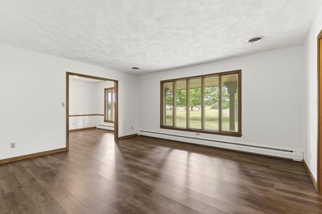 431 N Farm Road 205, Springfield, MO 65802