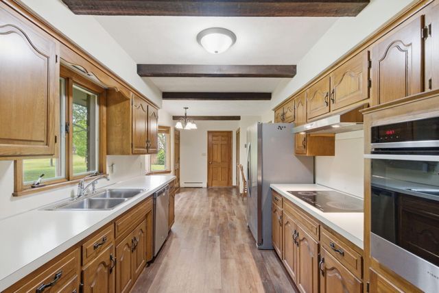 431 N Farm Road 205, Springfield, MO 65802