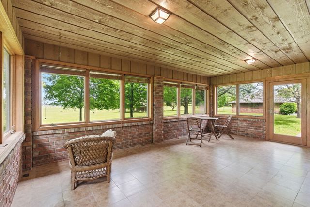 431 N Farm Road 205, Springfield, MO 65802