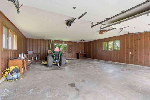 431 N Farm Road 205, Springfield, MO 65802