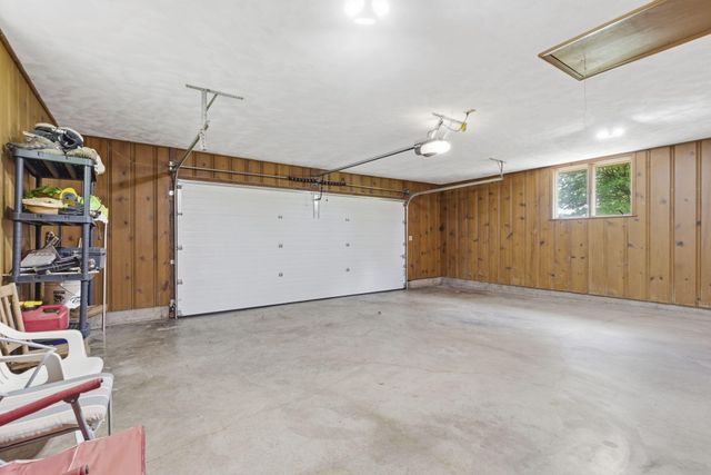 431 N Farm Road 205, Springfield, MO 65802