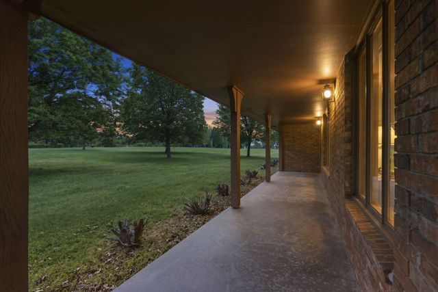 431 N Farm Road 205, Springfield, MO 65802