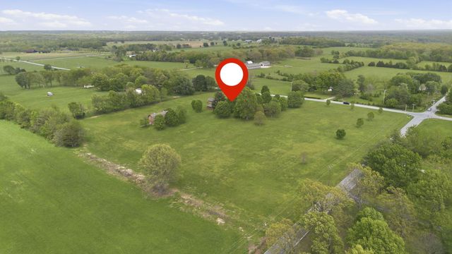 431 N Farm Road 205, Springfield, MO 65802