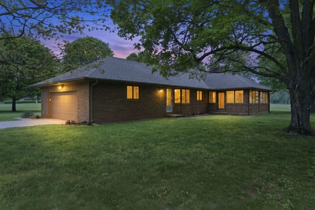431 N Farm Road 205, Springfield, MO 65802