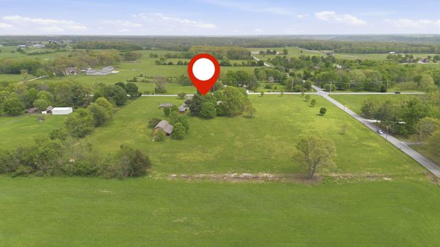 431 N Farm Road 205, Springfield, MO 65802