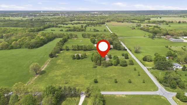 431 N Farm Road 205, Springfield, MO 65802
