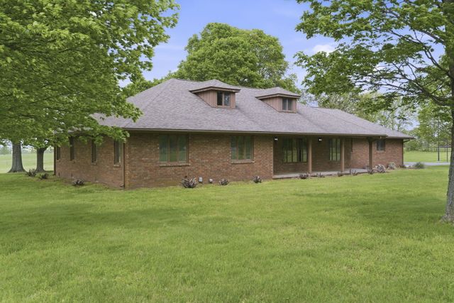 431 N Farm Road 205, Springfield, MO 65802