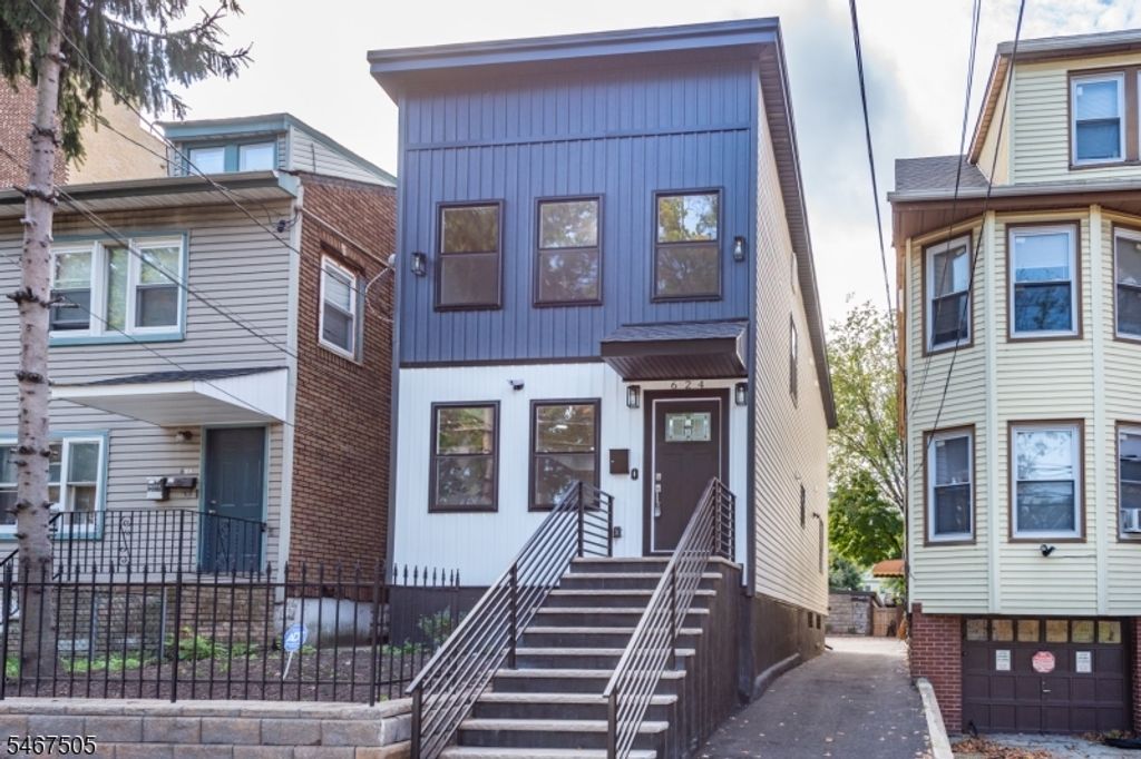 624 Lyons Ave, Irvington Twp., NJ 07111 — exterior