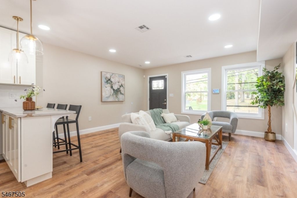 624 Lyons Ave, Irvington Twp., NJ 07111 — photo 4