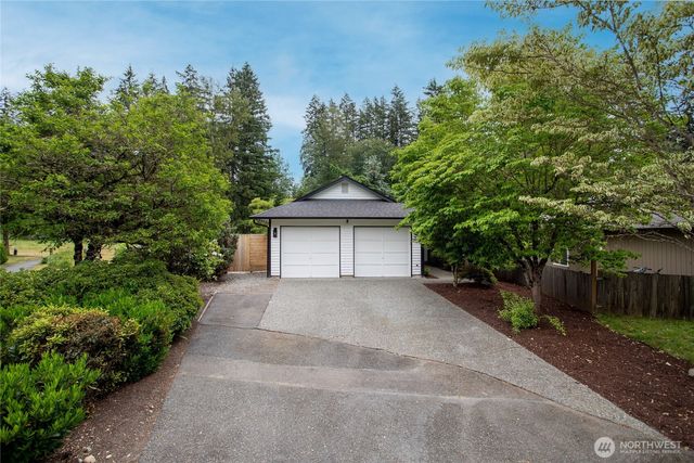 21927 SE 237th ST, Maple Valley, WA 98038