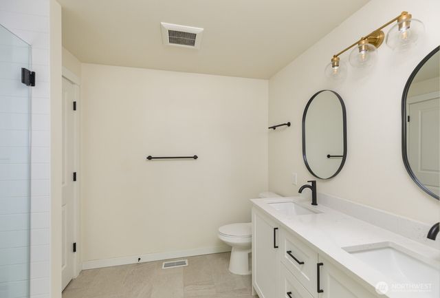 21927 SE 237th ST, Maple Valley, WA 98038