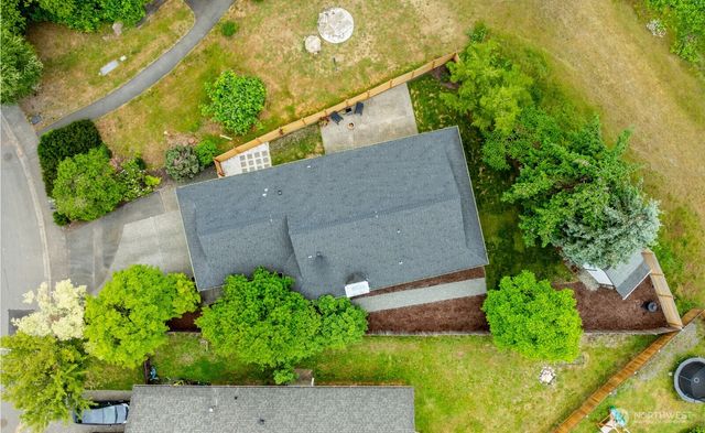 21927 SE 237th ST, Maple Valley, WA 98038
