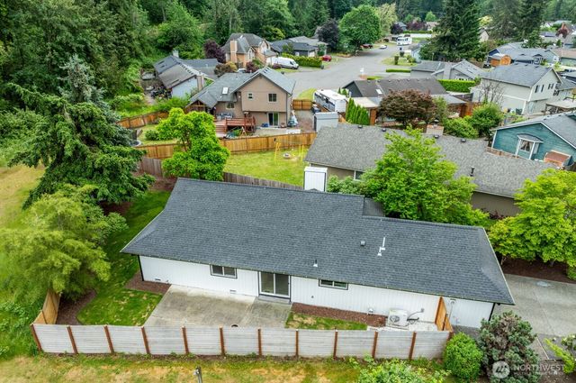 21927 SE 237th ST, Maple Valley, WA 98038