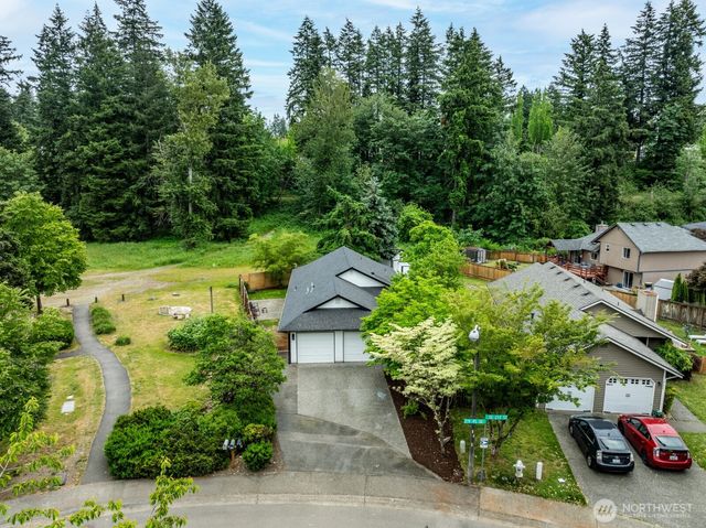21927 SE 237th ST, Maple Valley, WA 98038
