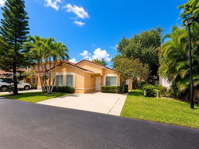 9720 SW 164th Ave, Miami, FL 33196