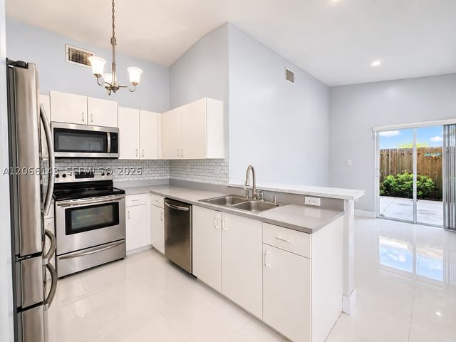 9720 SW 164th Ave, Miami, FL 33196