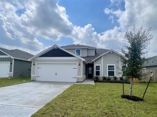 351 Kingston Way, Waller, TX 77484