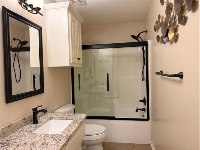 7912 NE 111th Street, Kansas City, MO 64157