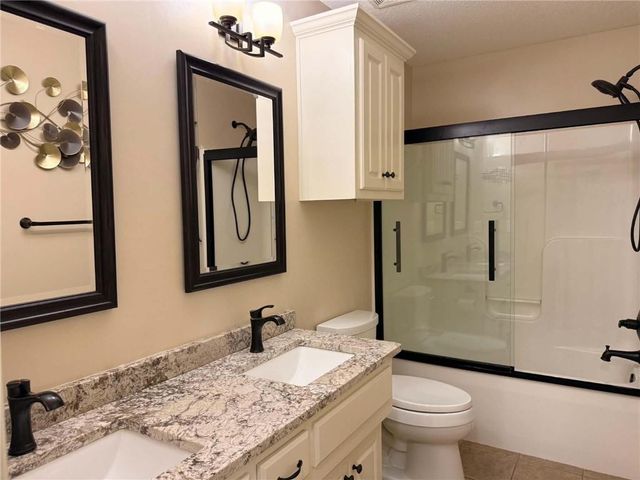 7912 NE 111th Street, Kansas City, MO 64157